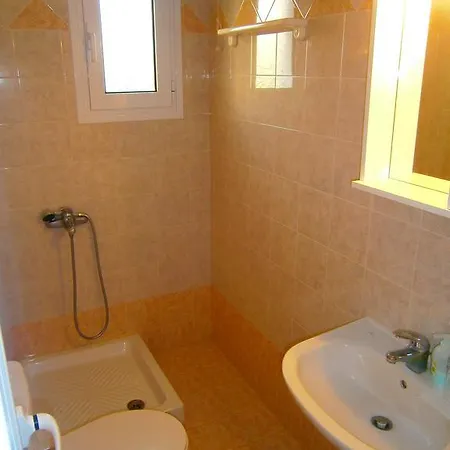 Iremia Rooms Guest house