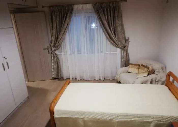 Iremia Adamantas (Milos)