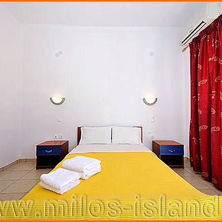 Iremia Adamantas (Milos)