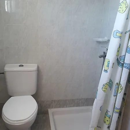 Konukevi Iremia Adamantas (Milos)